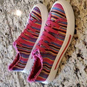 Rocket Dog, multi-color slip on shoes. Adult size 7.5